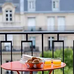 Helzear Champs-elysees By Esteem Hotel Paris