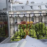 Helzear Champs-elysees By Esteem Hotel 4*