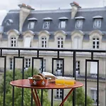 Helzear Champs-elysees By Esteem Hotel