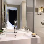 Helzear Champs-elysees By Esteem 4* Paris