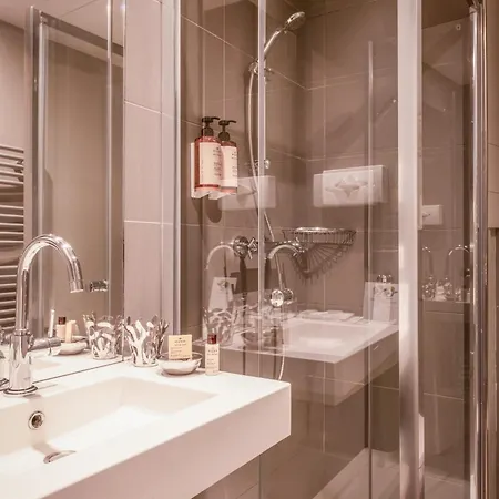 Suites&hôtel Helzear Champs-elysées Paris