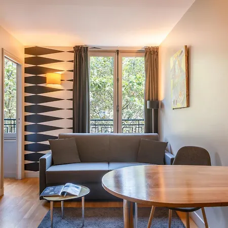 Suites&hôtel Helzear Champs-elysées