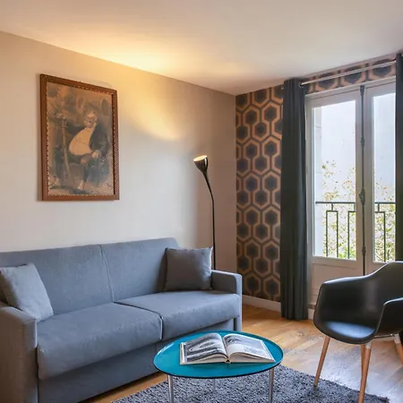 Suites&hôtel Helzear Champs-elysées 4*