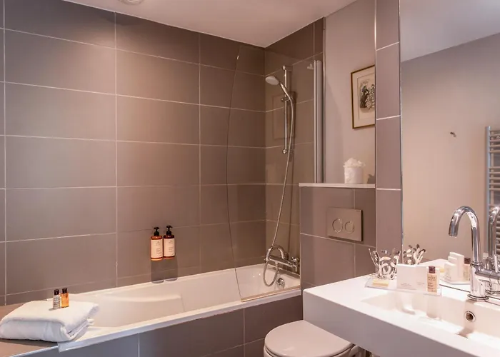 Suites&hôtel Helzear Champs-elysées