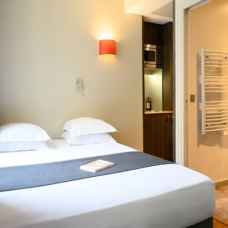 Helzear Champs-elysees Otel 4*