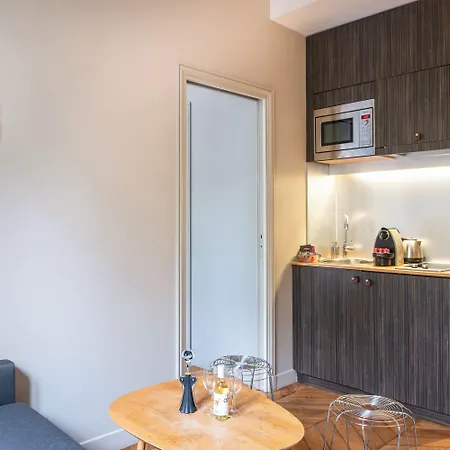 Helzear Champs-elysees 4* Παρίσι