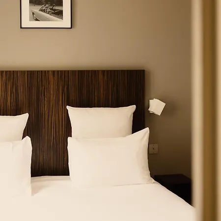 Hotel Helzear Champs-elysees By Esteem 4*