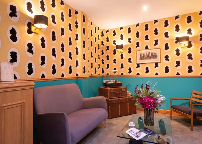 Helzear Champs-elysees 4* Paris