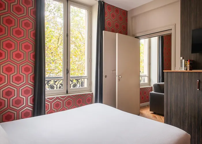 Helzear Champs-elysees 4* Paris