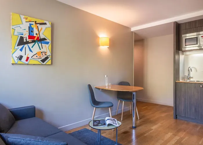 Helzear Champs-elysees 4* Paris