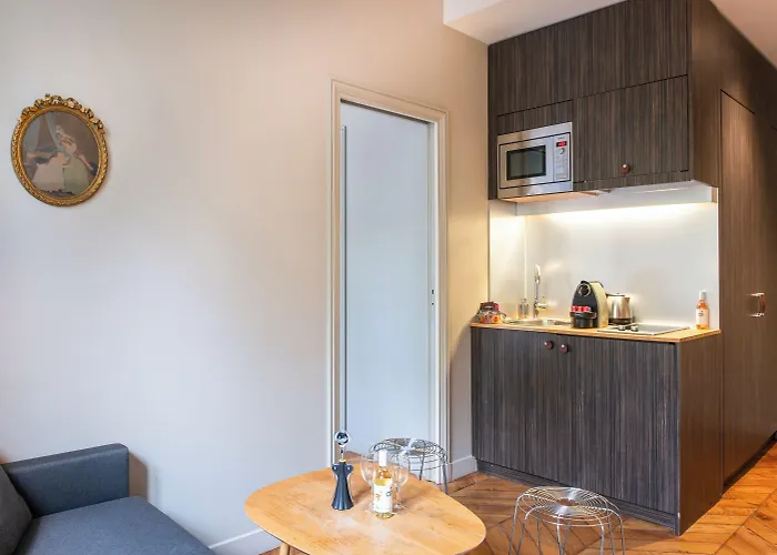 Helzear Champs-elysees 4* Paris