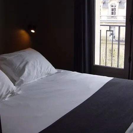 Helzear Champs-elysées Hotel